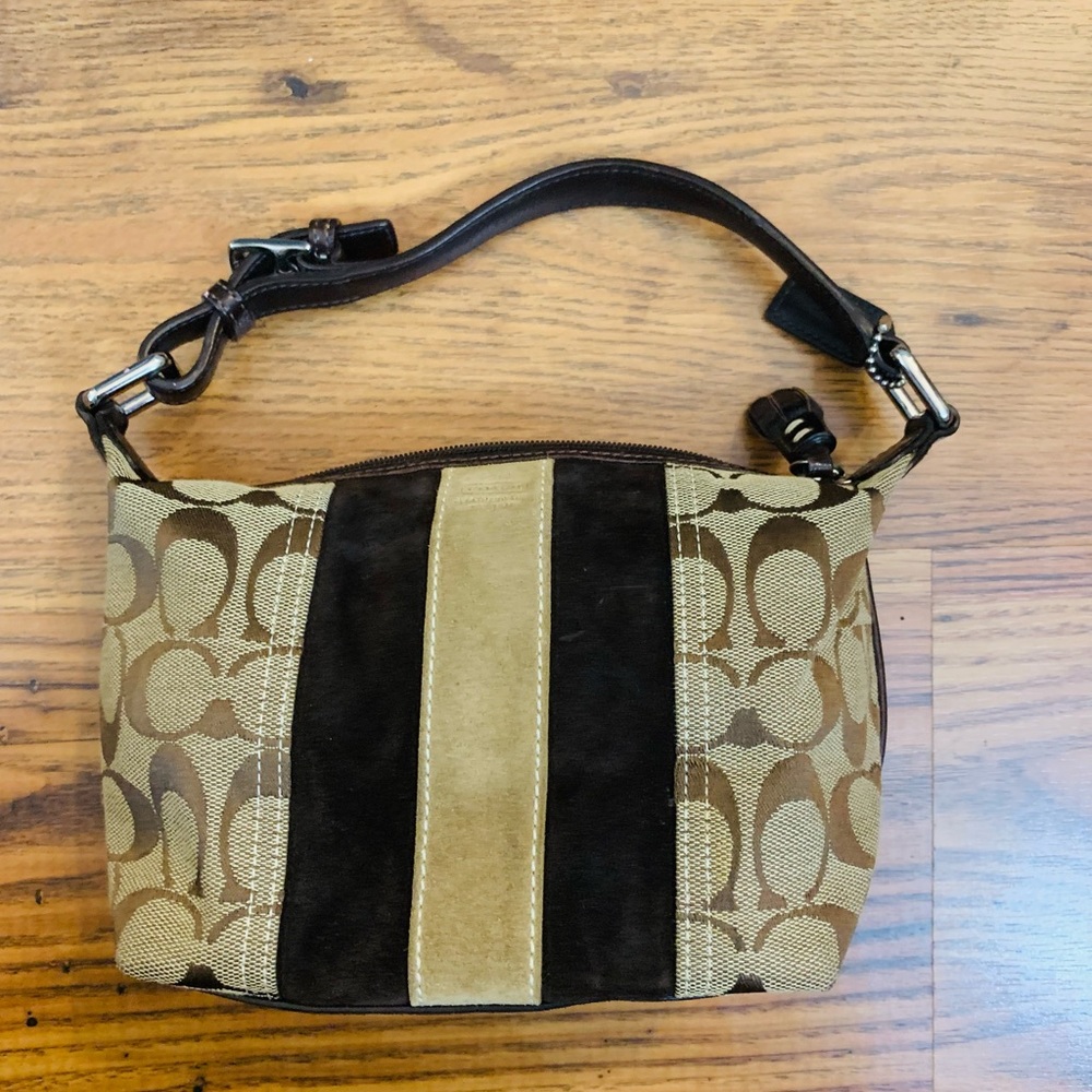Coach Purse - Picture 4 of 7